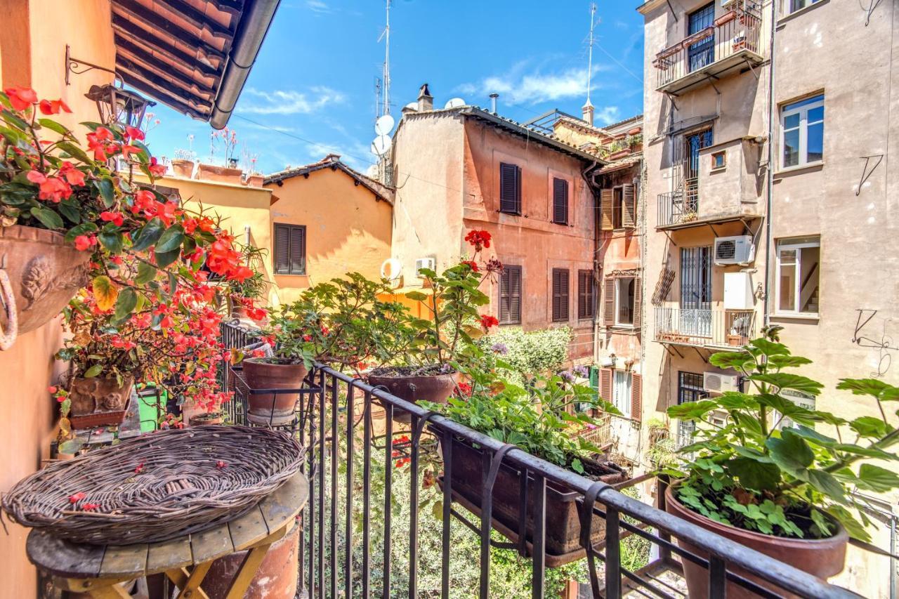 The Red House At Arco Degli Acetari Holiday home